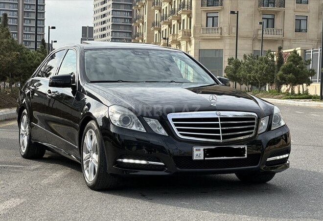 Mercedes E 250 2013, 179,988 km - 1.8 л - Bakı
