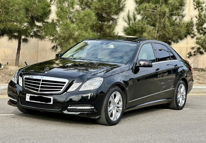Mercedes E 250 2013, 179,988 km - 1.8 л - Bakı