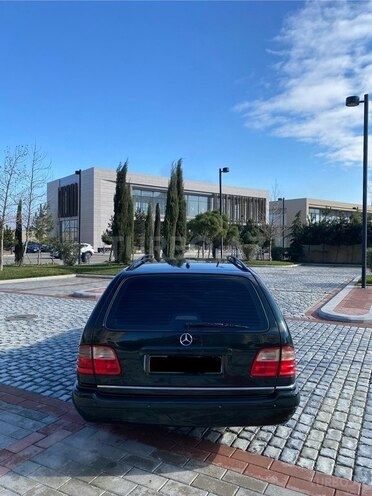 Mercedes E 240 1998, 413,651 km - 2.4 l - Bakı