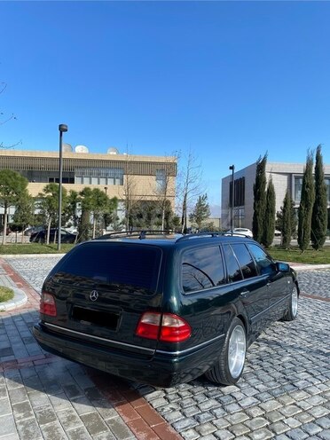 Mercedes E 240 1998, 413,651 km - 2.4 l - Bakı