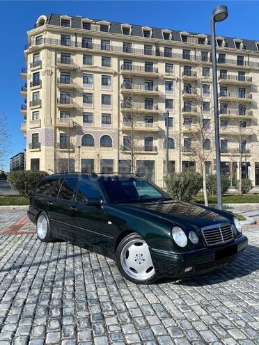 Mercedes E 240 1998, 413,651 km - 2.4 l - Bakı