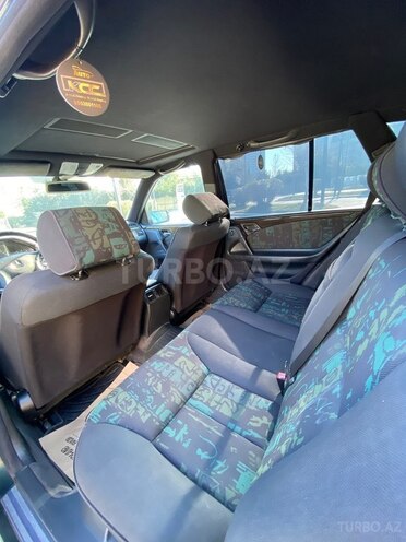 Mercedes E 240 1998, 413,651 km - 2.4 l - Bakı