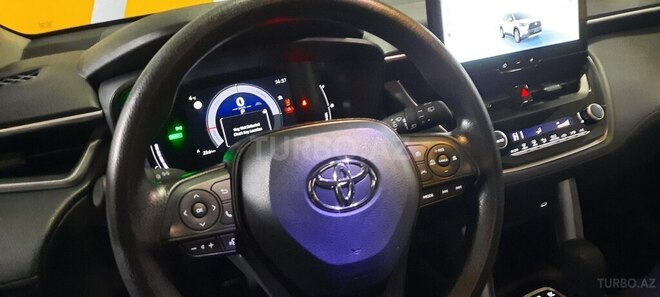 Toyota Corolla Cross 2024, 13,000 km - 2.0 l - Bakı