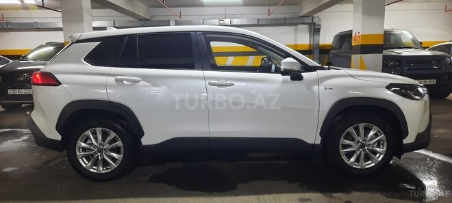Toyota Corolla Cross 2024, 13,000 km - 2.0 l - Bakı