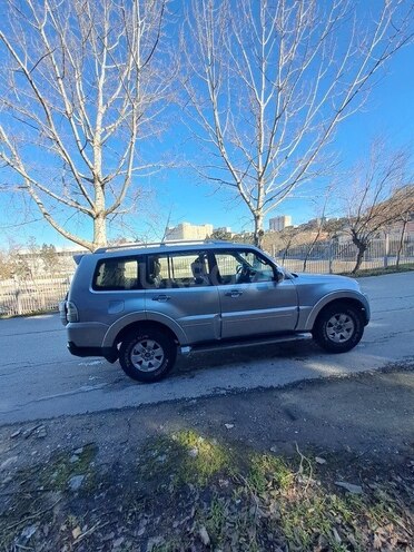 Mitsubishi Pajero 2007, 271,000 km - 3.0 l - Bakı