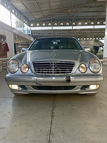 Mercedes E 240 2000, 183,708 km - 2.4 l - Sabirabad