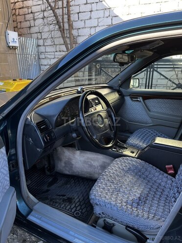 Mercedes C 180 1995, 404,035 km - 1.8 l - Qazax