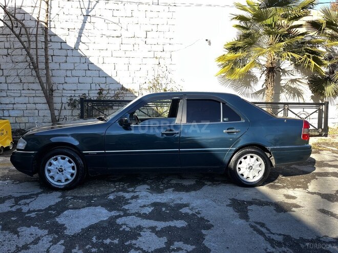 Mercedes C 180 1995, 404,035 km - 1.8 l - Qazax