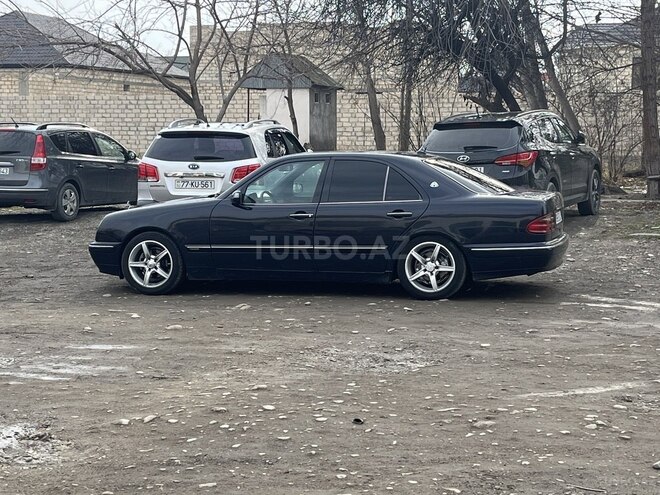 Mercedes E 240 2000, 280,800 km - 2.4 л - Yevlax