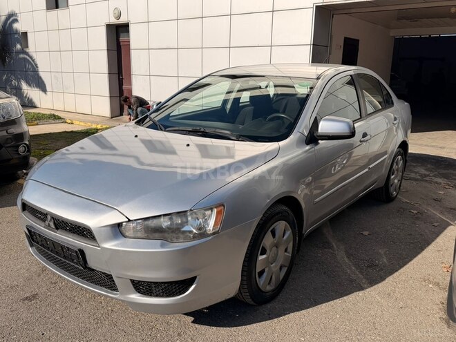 Mitsubishi Lancer 2015, 303,290 km - 2.0 л - Bakı