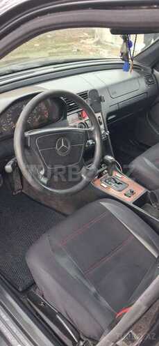 Mercedes E 240 1998, 254,258 km - 2.4 l - Bakı