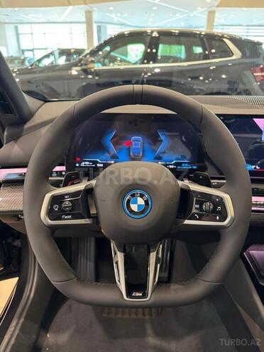 BMW 530e-16