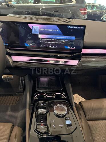 BMW 530e-17