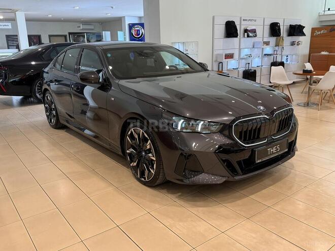BMW 530e-5