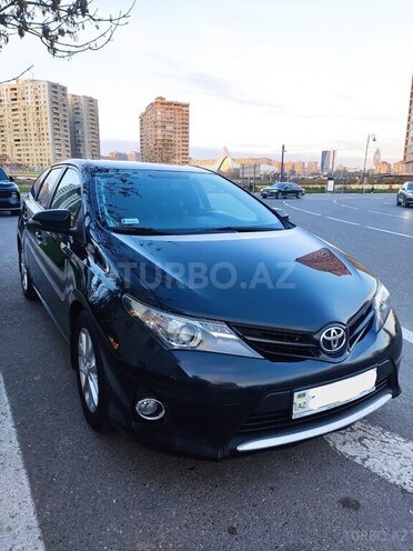 Toyota Auris 2014, 237,000 km - 1.4 l - Bakı