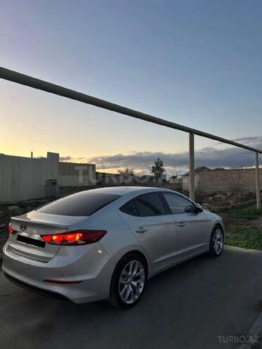 Hyundai Elantra 2016, 237,000 km - 1.6 l - Bakı