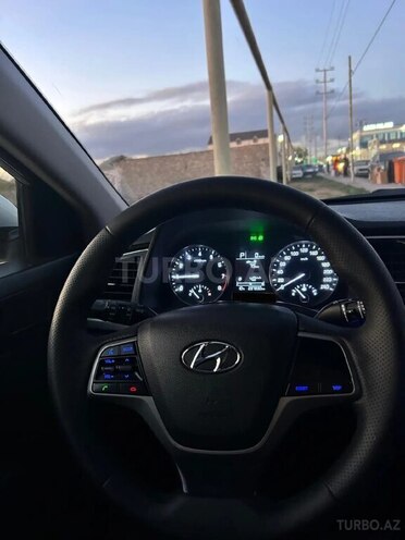 Hyundai Elantra 2016, 237,000 km - 1.6 l - Bakı
