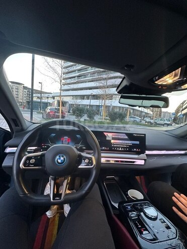 BMW i5 2024, 11,000 km - 0.0 l - Bakı