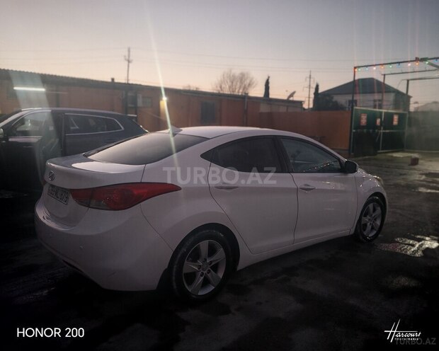 Hyundai Elantra 2013, 273,588 km - 1.8 l - Bakı