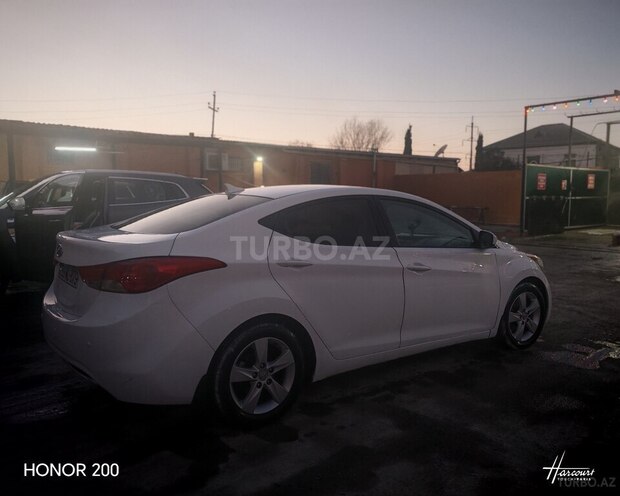 Hyundai Elantra 2013, 273,588 km - 1.8 l - Bakı
