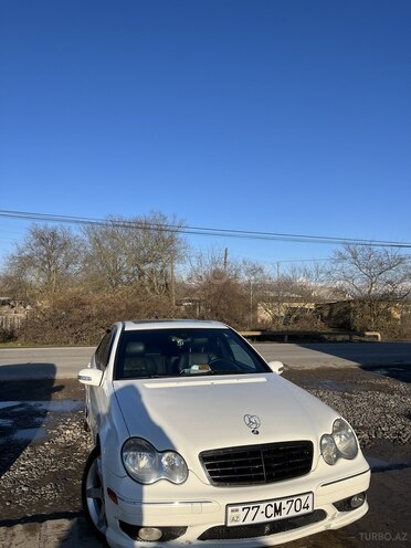 Mercedes C 230 2007, 220,000 km - 2.5 l - Neftçala
