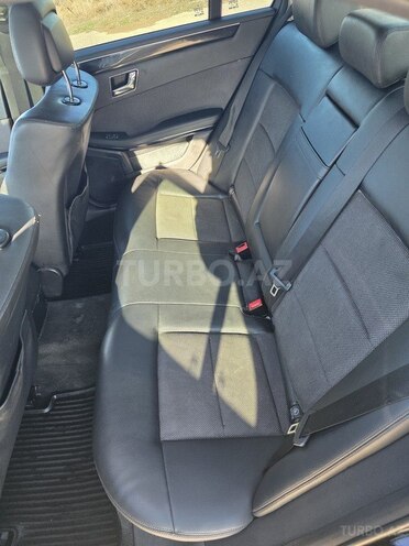 Mercedes E 220 2009, 261,817 km - 2.1 л - Bakı