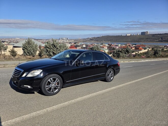 Mercedes E 220 2009, 261,817 km - 2.1 л - Bakı