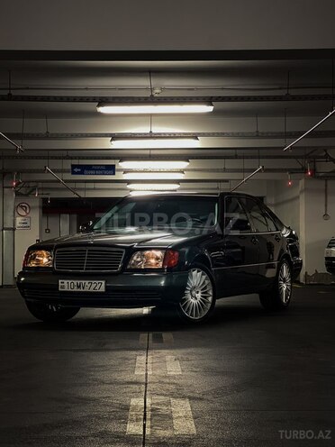 Mercedes S 420-1