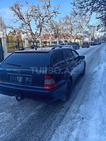 Mercedes C 180 1998, 600,000 km - 1.8 l - Quba