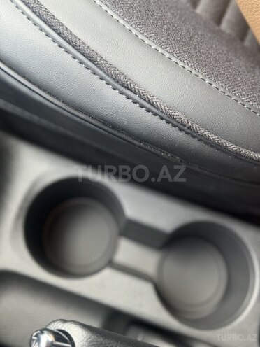 Nissan Kicks 2023, 10,400 km - 1.6 л - Bakı
