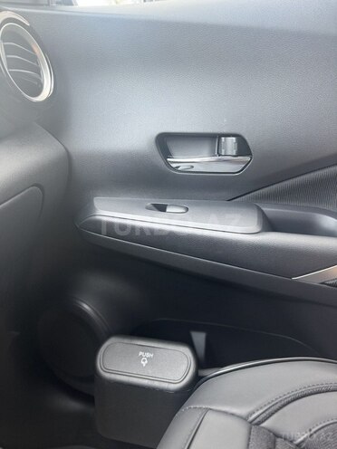 Nissan Kicks 2023, 10,400 km - 1.6 л - Bakı