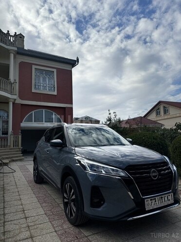 Nissan Kicks 2023, 10,400 km - 1.6 л - Bakı
