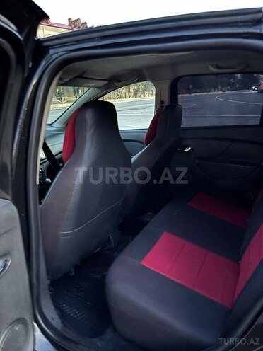Renault Logan 2015, 324,000 km - 1.6 l - Bakı
