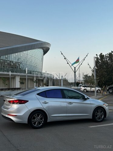 Hyundai Elantra 2016, 144,841 km - 2.0 л - Bakı