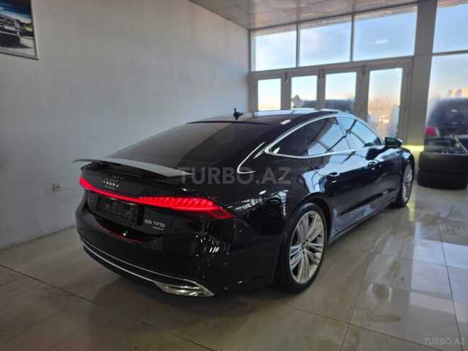 Audi A7-15