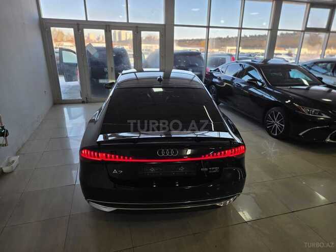 Audi A7-11