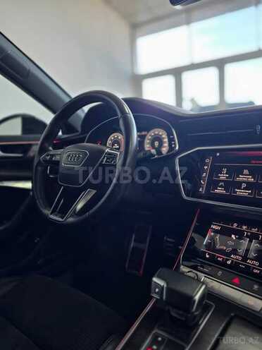 Audi A7-36