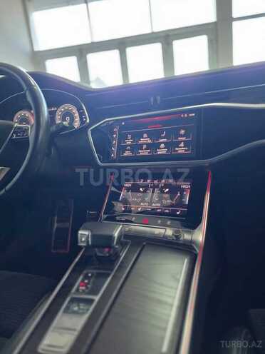 Audi A7-38
