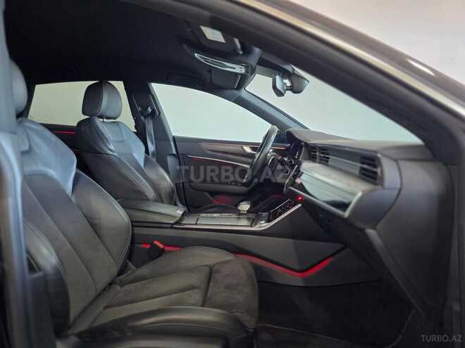 Audi A7-37