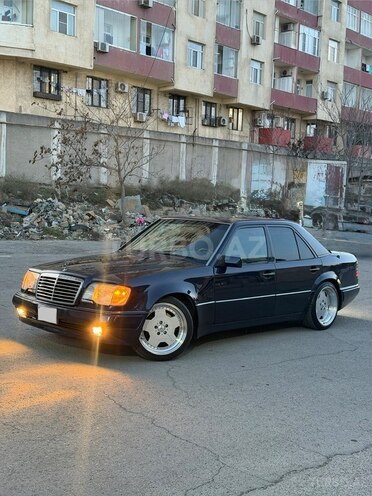 Mercedes E 320 1994, 293,355 km - 3.2 l - Bakı