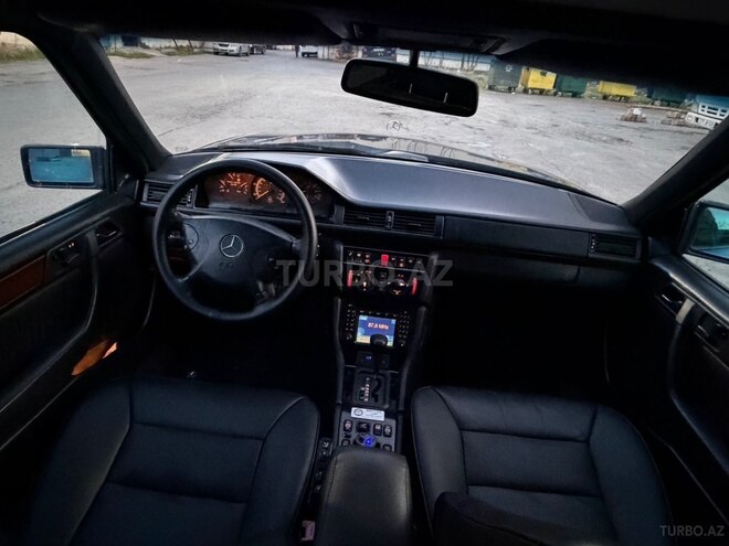 Mercedes E 320 1994, 293,355 km - 3.2 l - Bakı