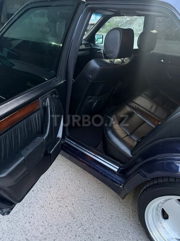 Mercedes E 320 1994, 293,355 km - 3.2 l - Bakı