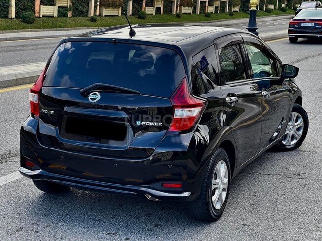 Nissan Note-6
