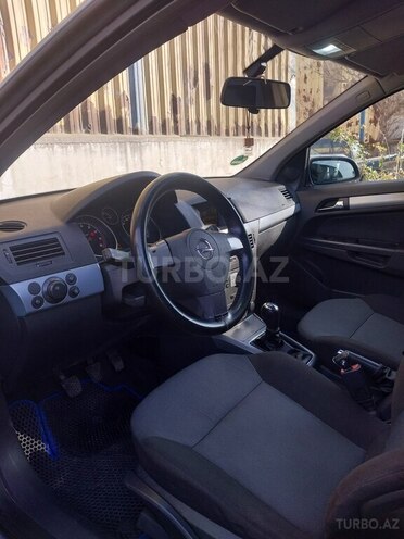 Opel Astra 2004, 169,000 km - 1.4 л - Bakı