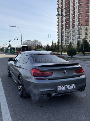 BMW M6-10