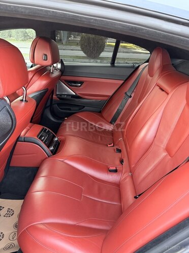 BMW M6-12