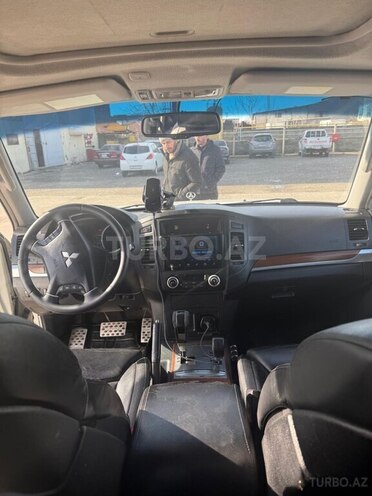 Mitsubishi Pajero 2008, 243,992 km - 3.0 l - Bakı
