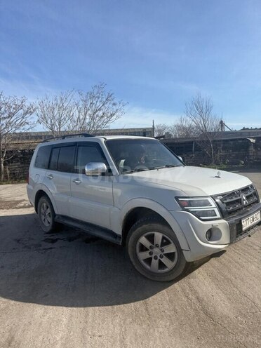 Mitsubishi Pajero 2008, 243,992 km - 3.0 l - Bakı