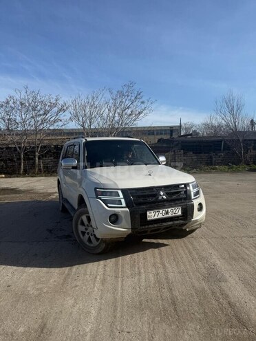 Mitsubishi Pajero 2008, 243,992 km - 3.0 l - Bakı