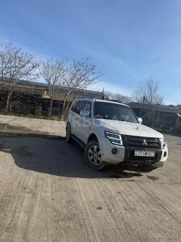 Mitsubishi Pajero 2008, 243,992 km - 3.0 l - Bakı